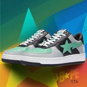 Bape Men's Black and Green Sneakers